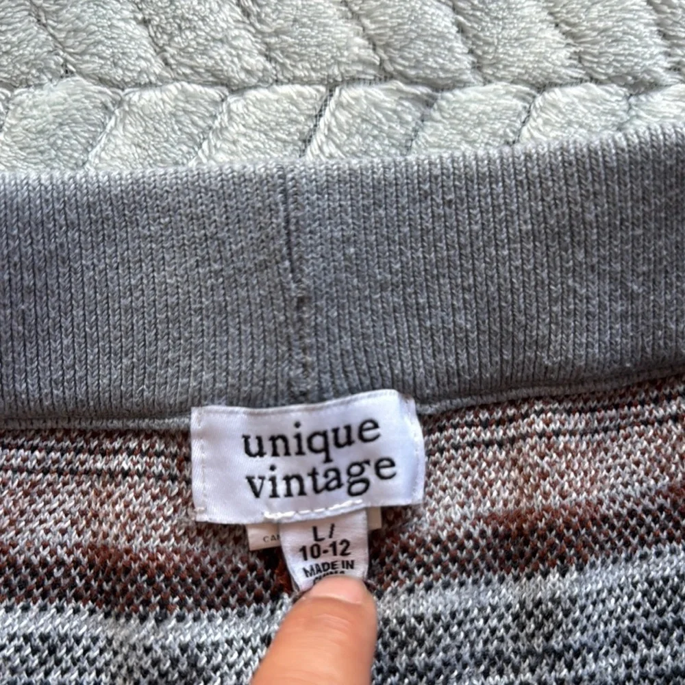 Unique Vintage Grey Foxes Pajama Pants Size 10/12